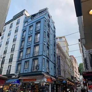 rezervați aici